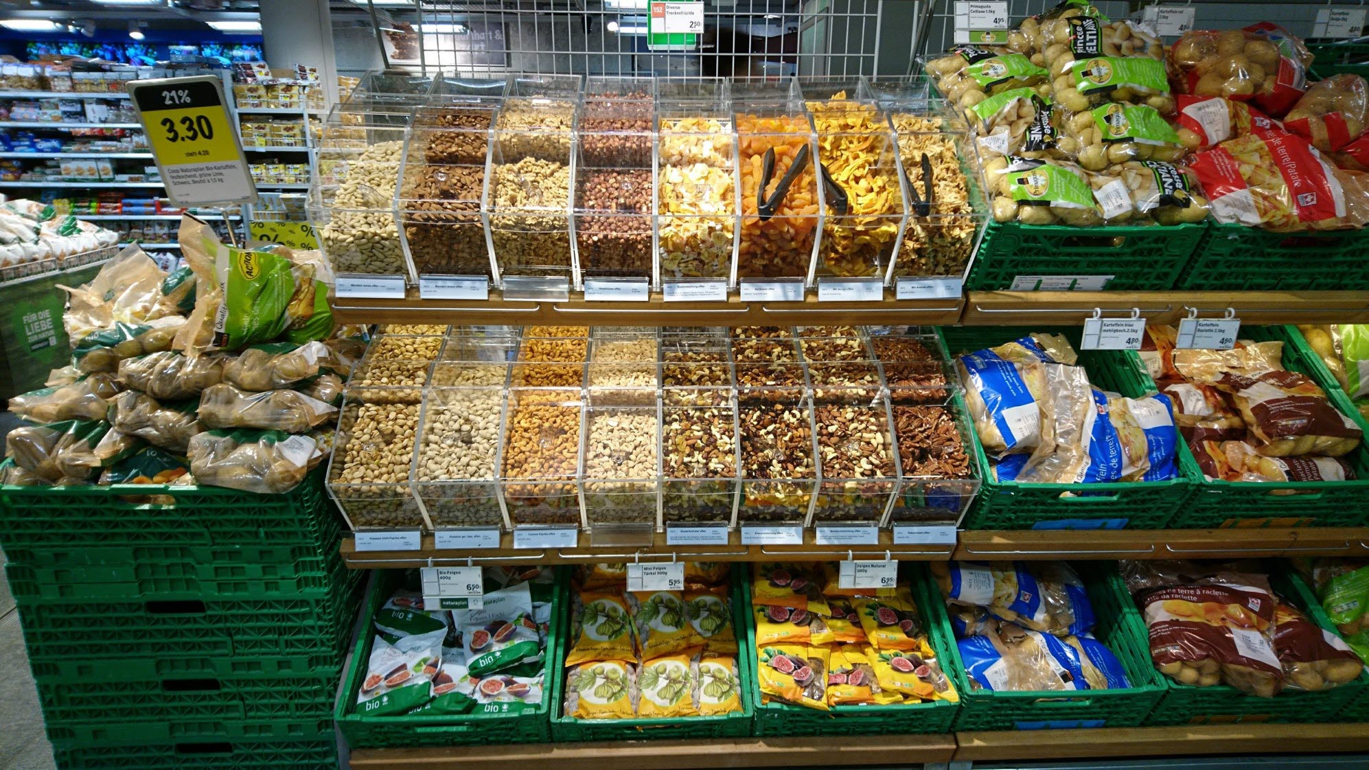 Coop_Switzerland_Bulk-Bins_HL-Display_Fresh_4.jpg