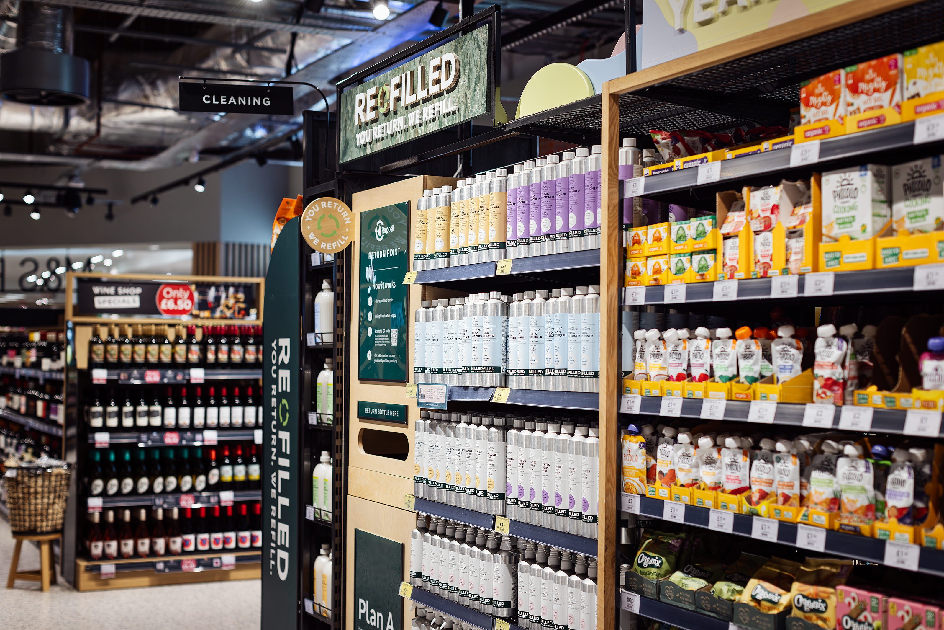 Refill-Station_M&S-London-Colney_HL-Display_2023_UK_012.jpg