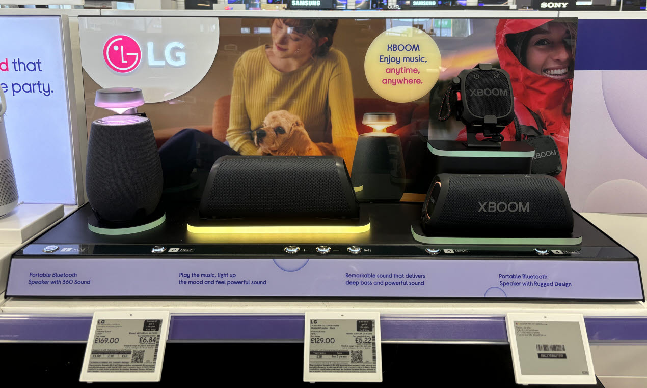 LG Bluetooth speaker displays